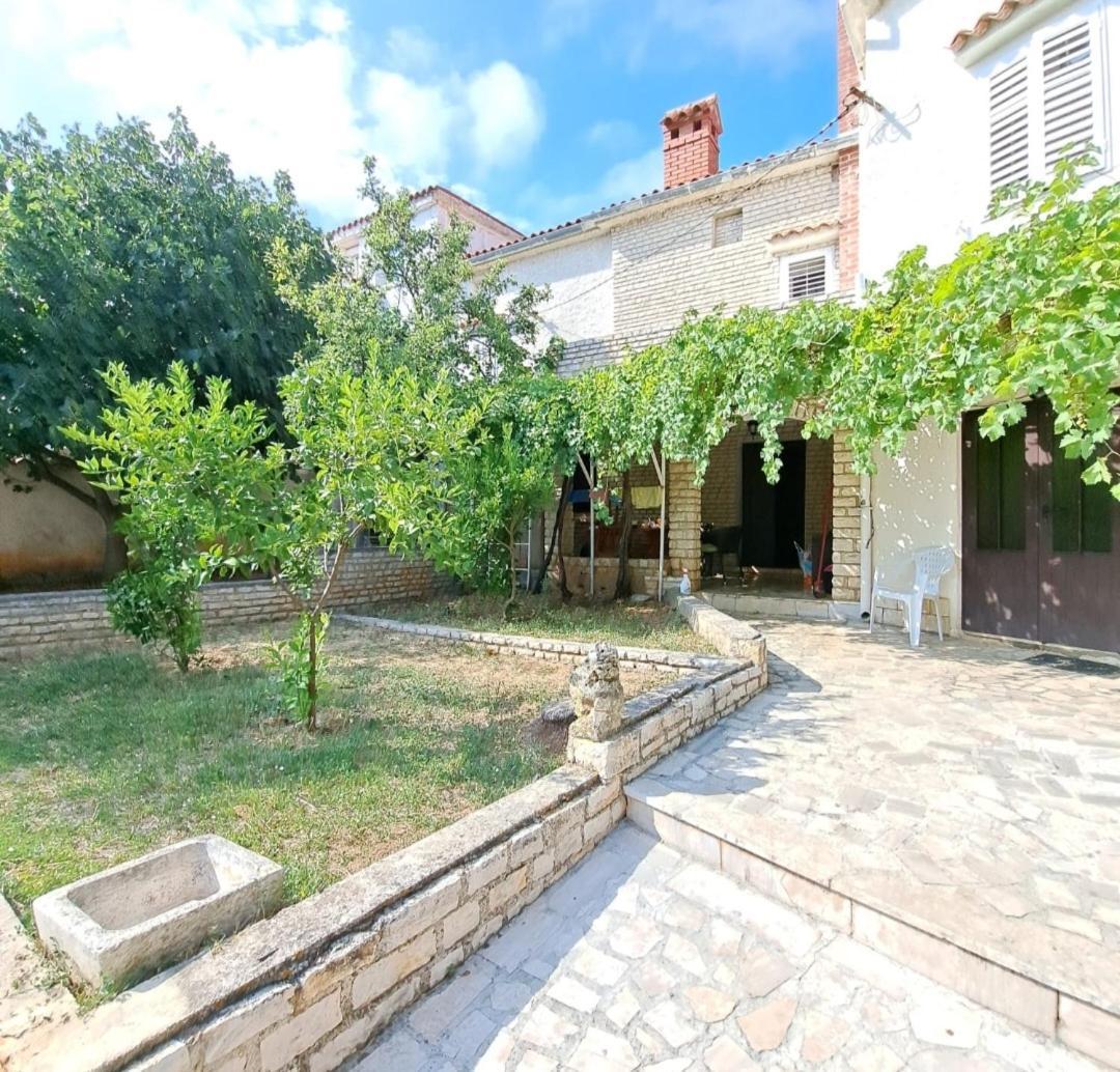 Villa Giulia Ližnjan Екстериор снимка