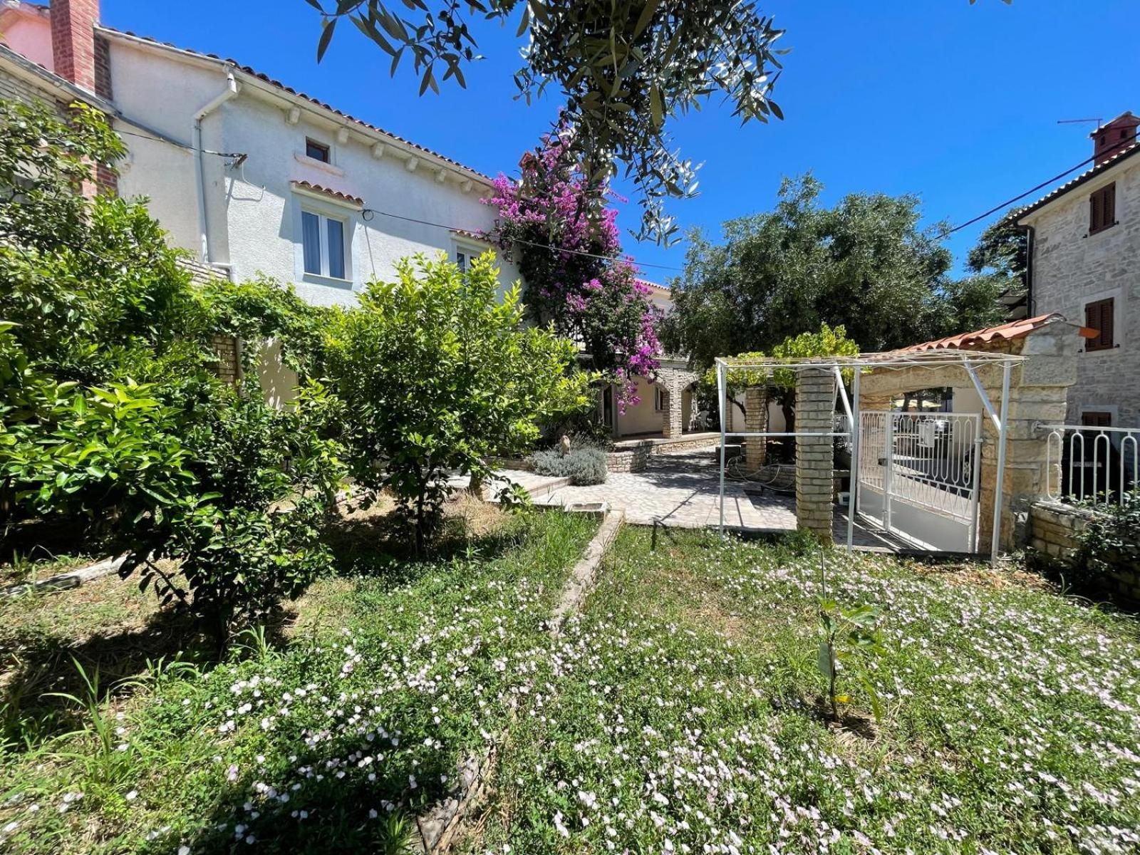 Villa Giulia Ližnjan Екстериор снимка